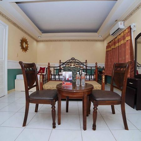 Reddoorz @ Fields Avenue Angeles City Exterior photo