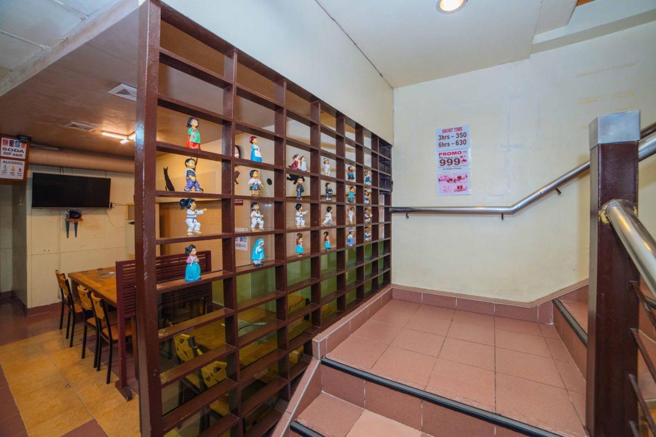 Reddoorz @ Fields Avenue Angeles City Exterior photo