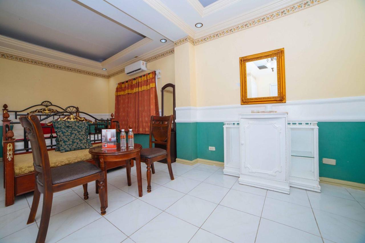 Reddoorz @ Fields Avenue Angeles City Exterior photo